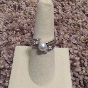 NWT Vantel Pearls Abundance Ring Size 8